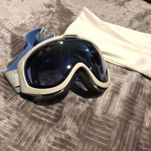 Snowboarding goggles